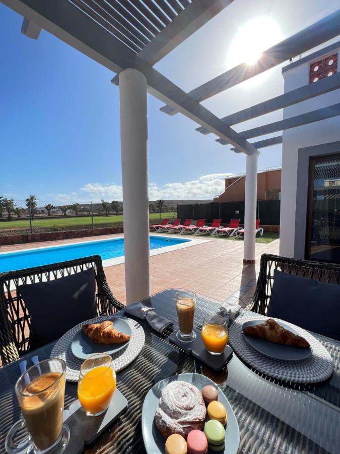 Villa Eva - New To The Market, Fully Refurbished Licensed Villa - Private Pool Caleta de Fuste Extérieur photo