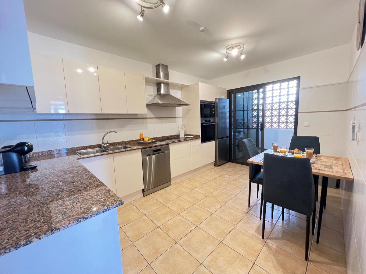 Villa Eva - New To The Market, Fully Refurbished Licensed Villa - Private Pool Caleta de Fuste Extérieur photo