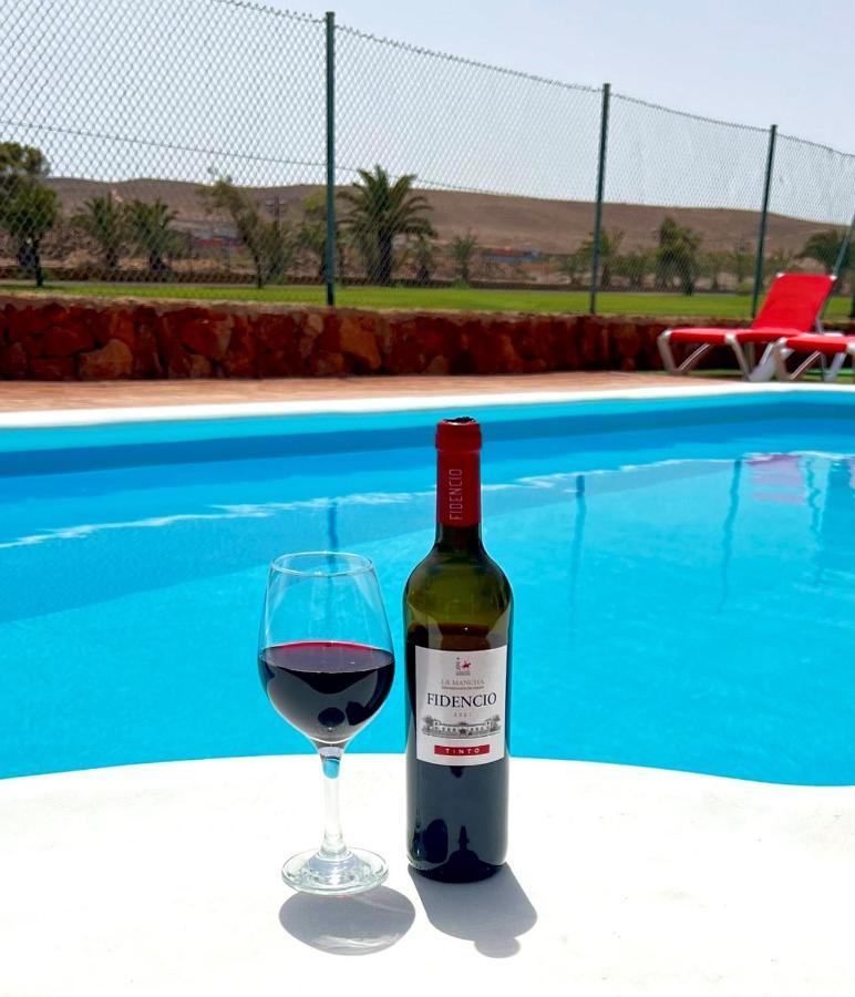 Villa Eva - New To The Market, Fully Refurbished Licensed Villa - Private Pool Caleta de Fuste Extérieur photo