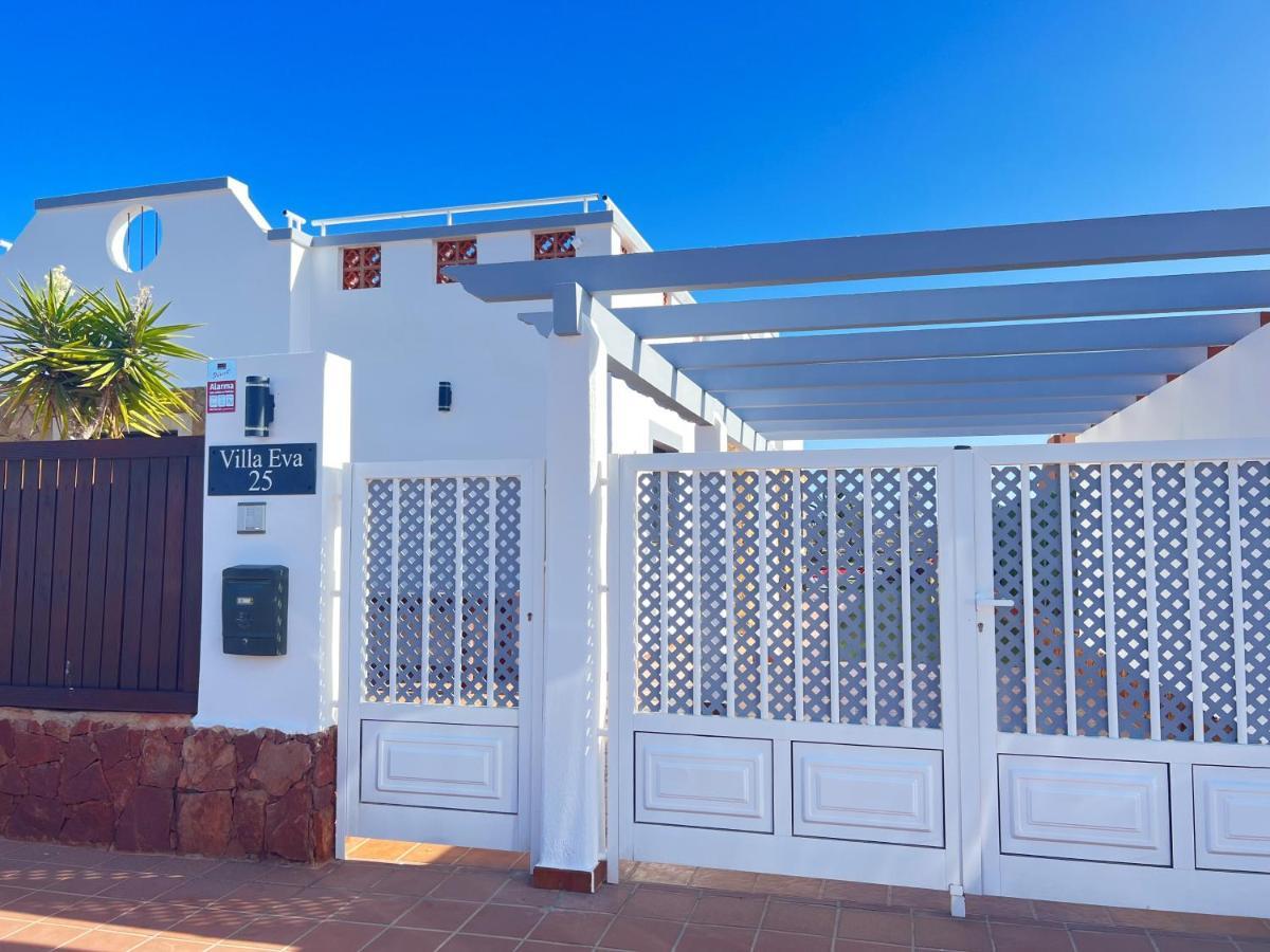 Villa Eva - New To The Market, Fully Refurbished Licensed Villa - Private Pool Caleta de Fuste Extérieur photo