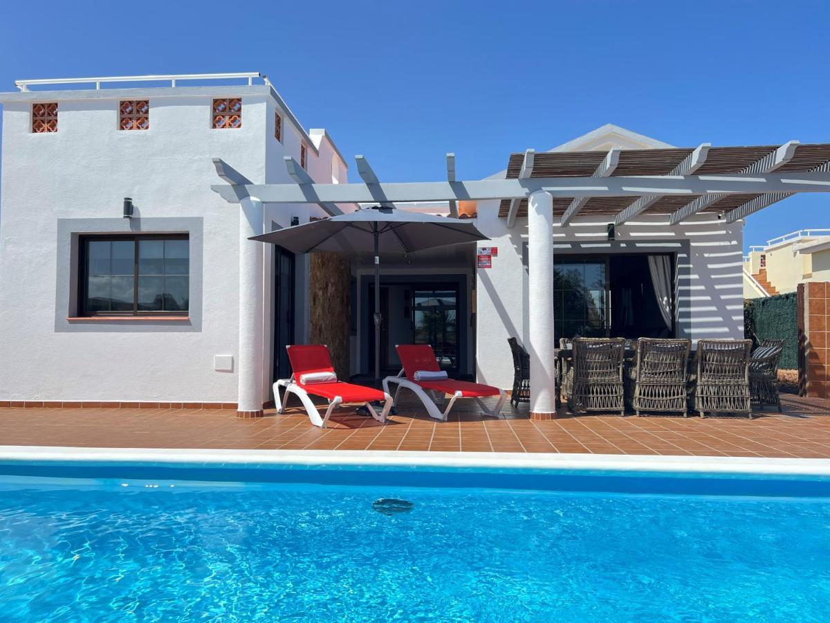 Villa Eva - New To The Market, Fully Refurbished Licensed Villa - Private Pool Caleta de Fuste Extérieur photo